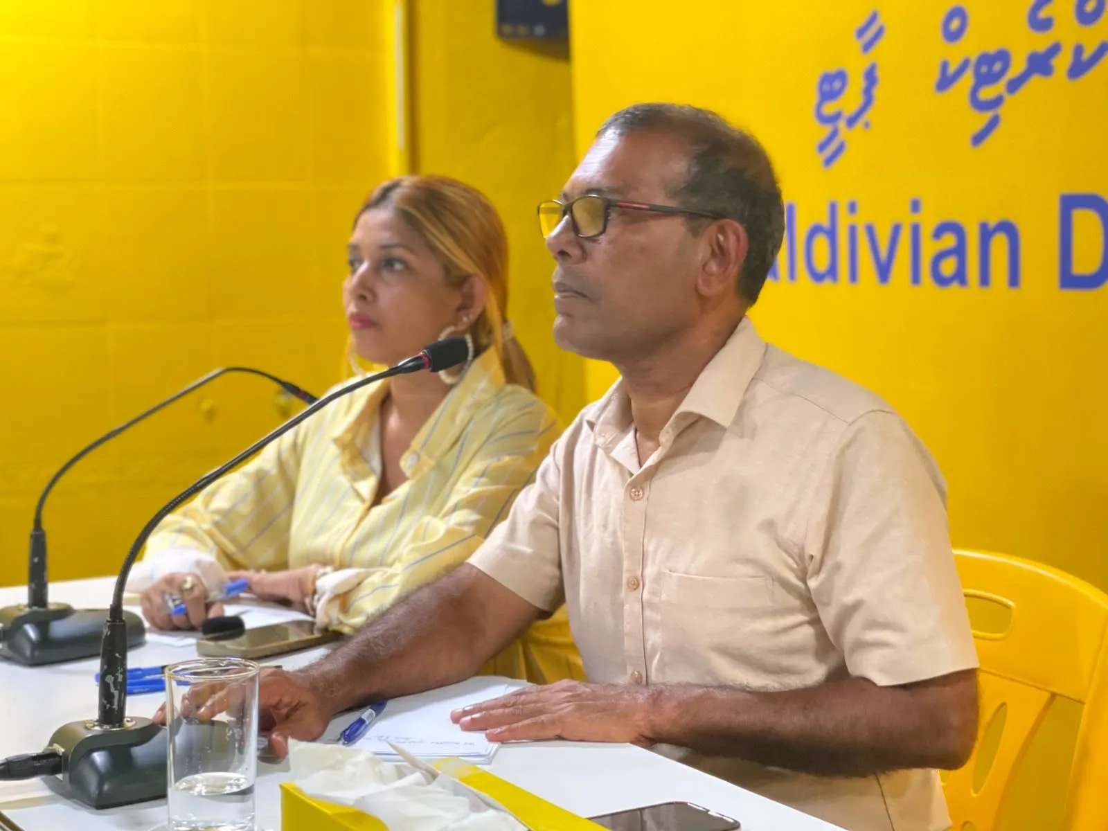 ސަރުކާރާއި ދެކޮޅު ބޮޑު އެއްވުމަކަށް އެމްޑީޕީން ބުރާސްފަތި ދުވަހުގެރޭ ނުކުންނަނީ