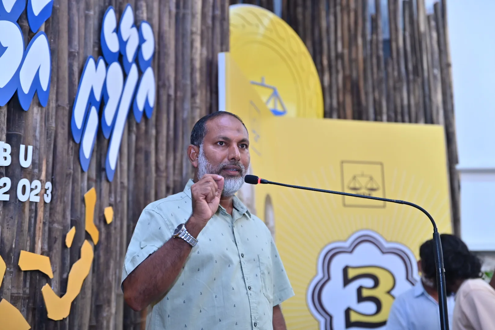 އަނިޔާވެރިކަމަށް ދޫކޮށްލައިފިނަމަ އަރައިނުގަނެވޭ ފަދަ ގެއްލުމަކަށް ރައްޔިތުން ވެއްޓިދާނެ: ޢިމްރާން