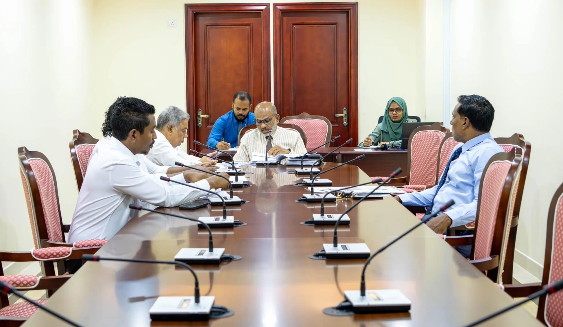 މާލިއްޔަތު ކޮމިޓީ.. ފޮޓޯ: މަޖިލީހުގެ އިދާރާ