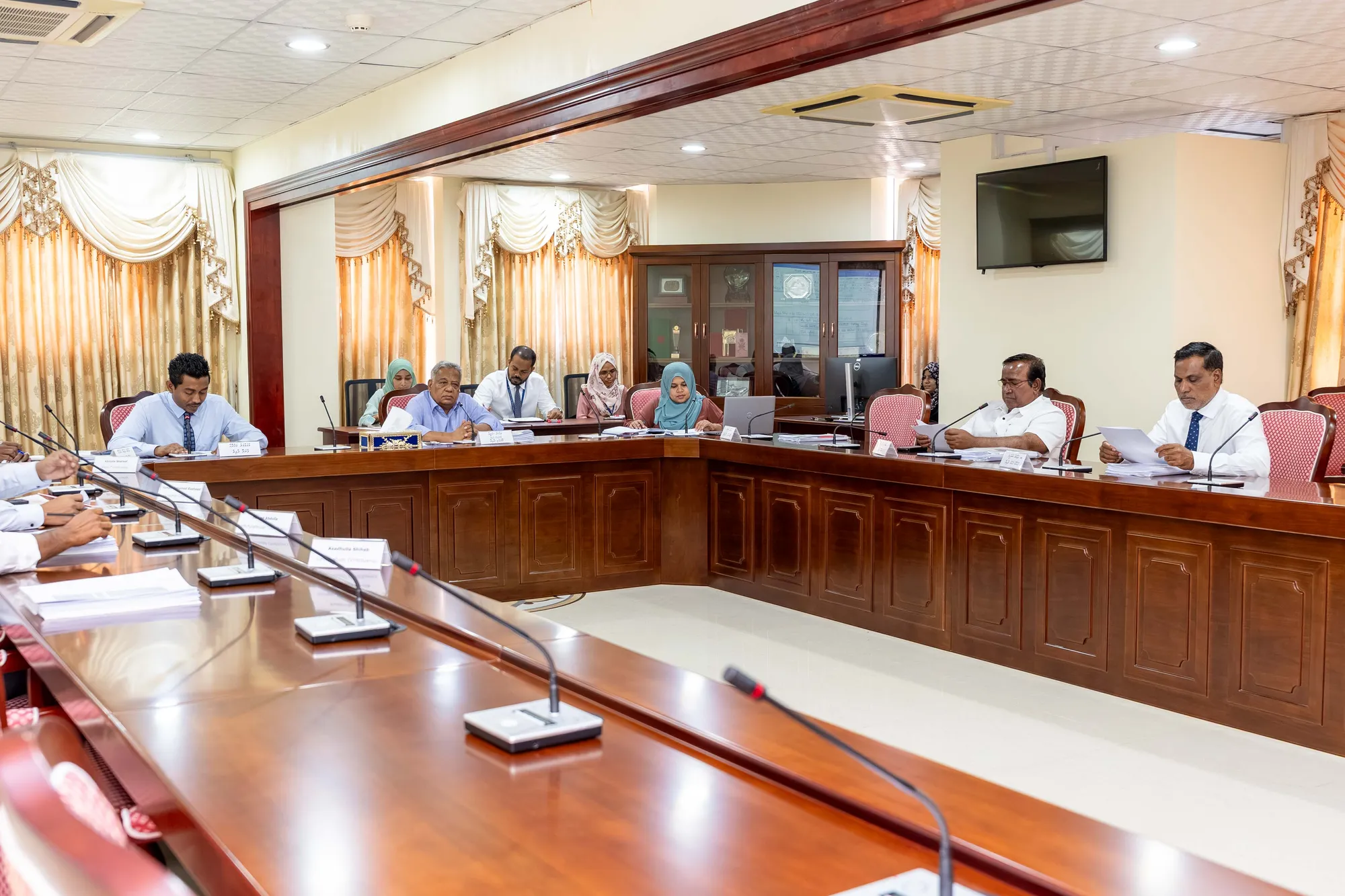 މިއަދު ބޭއްވި މާލިއްޔަތު ކޮމިޓީގެ ބައްދަލުވުން -- ފޮޓޯ: މަޖިލީސް
