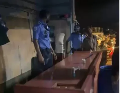 މަސްމާރުކޭޓުގެ ތެރޭގައި ތޫނު ހަތިޔާރު ބޭނުންކޮށްގެން މާރާމާރީ ހިންގައިފި
