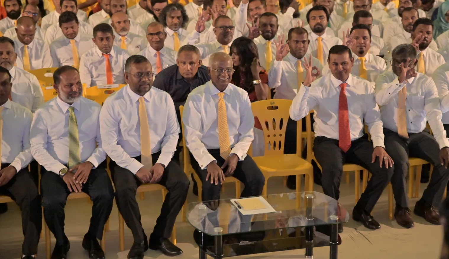 އެމްޑީޕީ މެނިފެސްޓޯ: އިގްތިސާދީގޮތުން ގުޅިފައިވާ ގައުމުތަކުގެ ފައިސާއިން އެގައުމަކާ ވިޔަފާރި މުއާމަލާތް ކުރުން