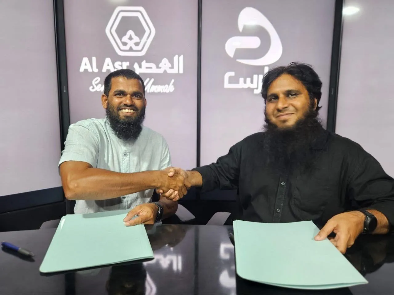 އަލ އަސްރުގެ ކޮންޓެންޓް ދާރިސް ޓީވީން ދެއްކުމަށް އެއްބަސްވުން: ފޮޓޯ/ އަލް އަސްރު