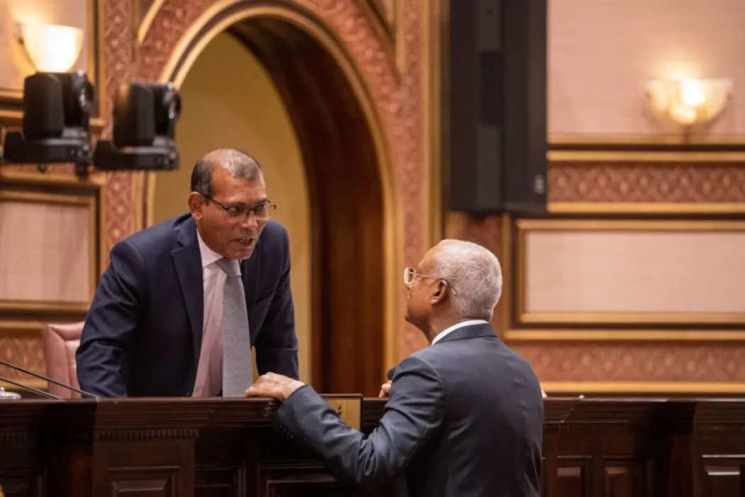 ޖަލްސާގެ ކޯރަމް ހަމަ ނުވާ މައްސަލާގައި ރައީސް ނަޝީދުގެ ސިޓީއެއް ރައީސް ޞާލިހަށް!