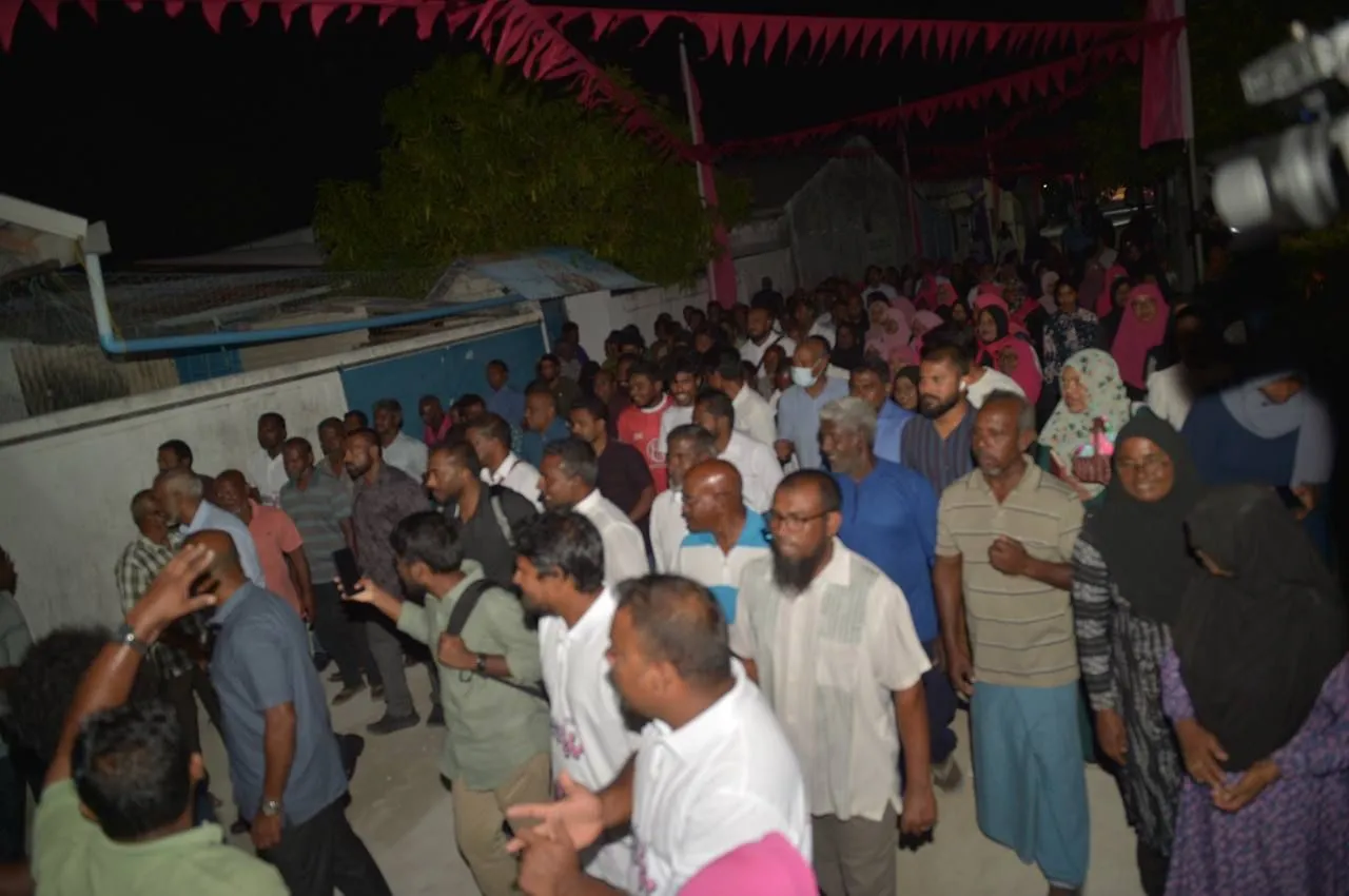 އެމްޑީޕީގެ މައި ރަށްރަށުން ޑރ. މުޢިއްޒު އަށް ހޫނު މަރުހަބާއެއް!