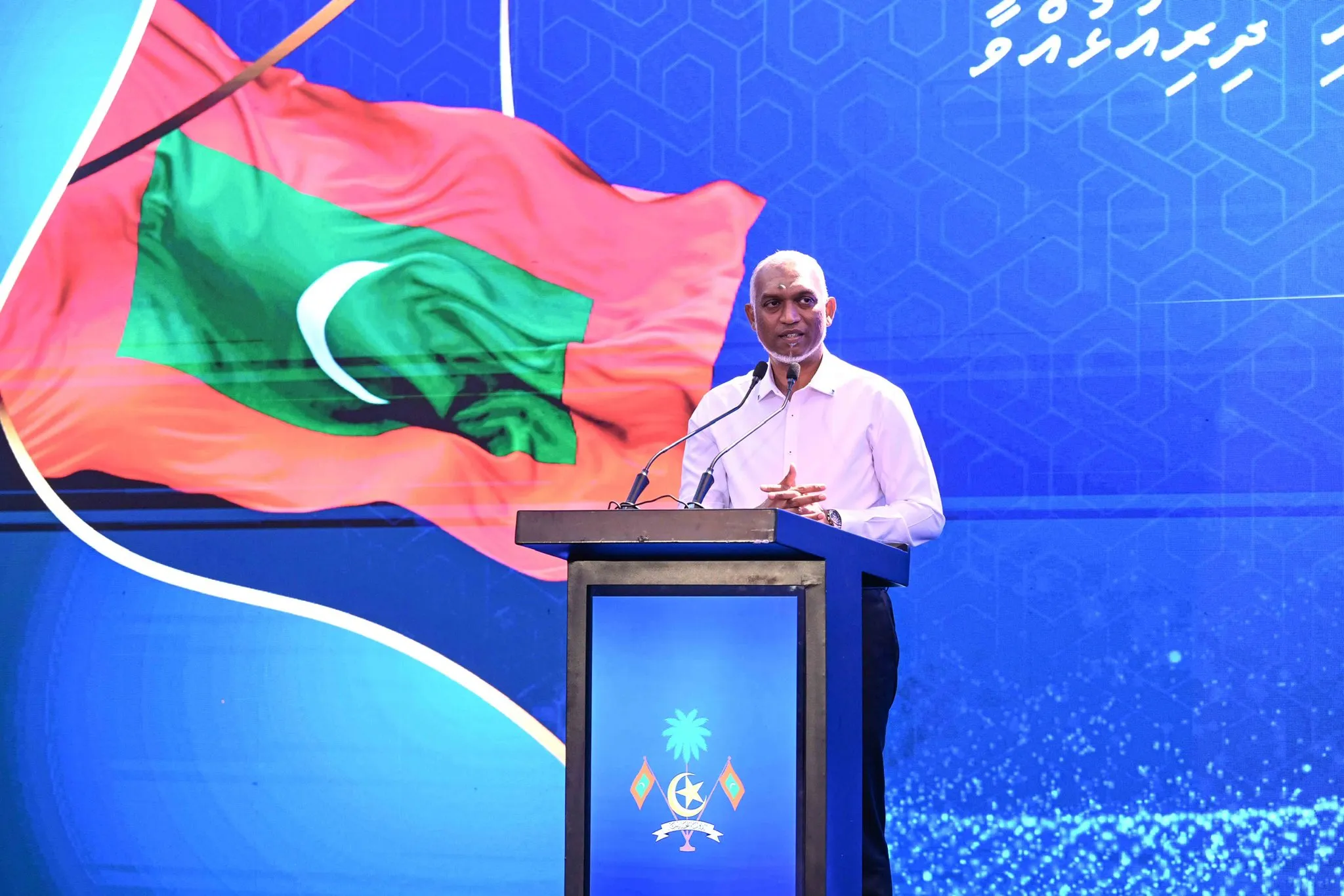 ލަންކާގައި ދިރިއުޅޭ ދިވެހިންނަށް ވިސާ ލިބުމުގައި ހުރި ދަތިތަކަށް ދާއިމީ ޙައްލެއް ގެނެސްދެވޭނެ ކަމުގެ ޔަޤީންކަން ލިބިފައިވޭ: ރައީސް މުއިއްޒު