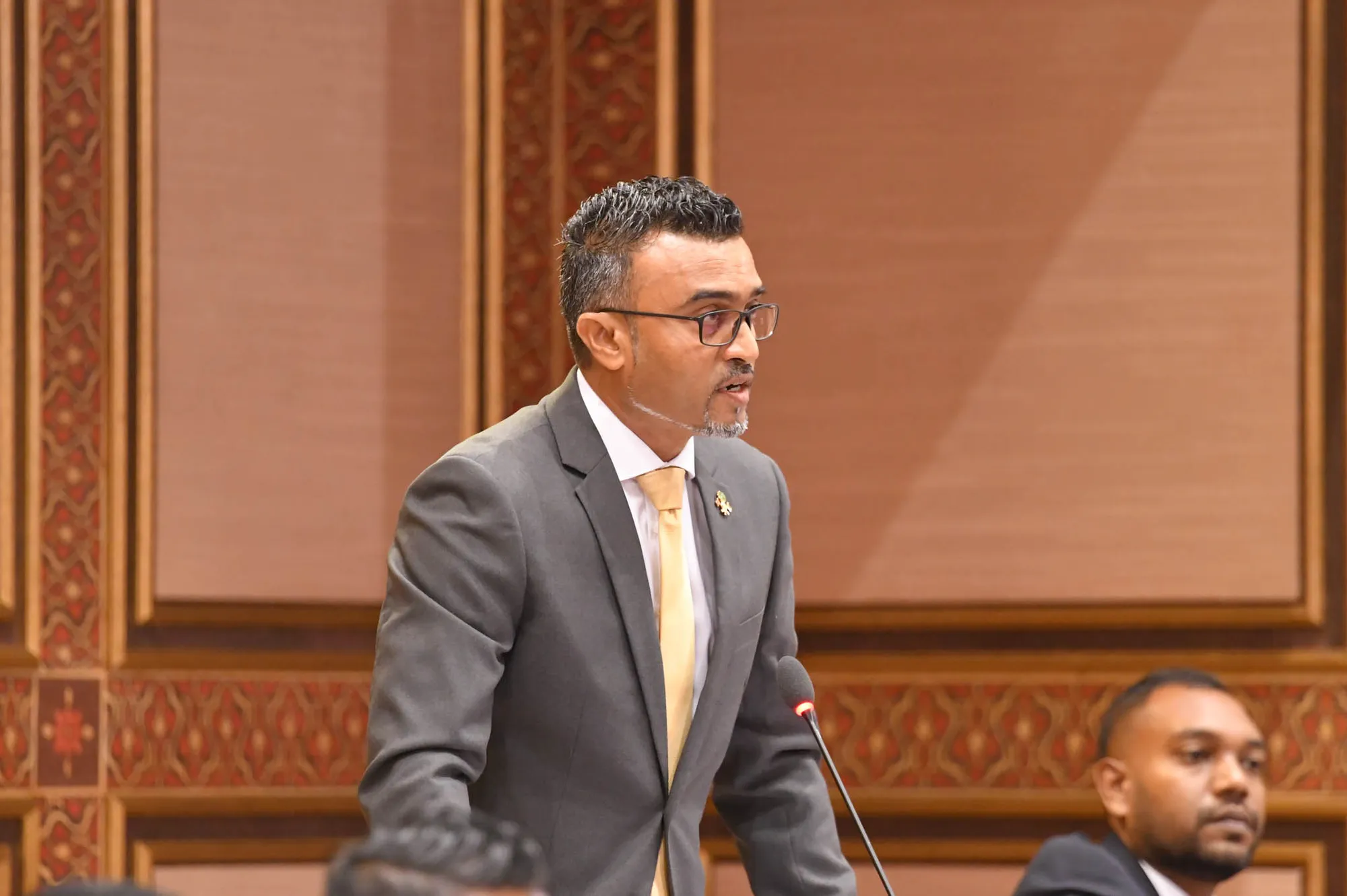 އައްޑޫ ސިޓީ ހިތަދޫ އާއި ގުޅިފައިވާ ރަށްތަކަށް ސާފު ފެން ނުލިބޭ ކަމަށް ބުނެ ކުއްލި މައްސަލައެއް