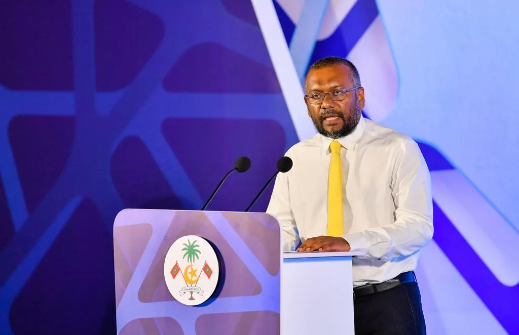 އިންވެސްޓަރުންގެ އިތުބާރު އައްޑޫއަށް ނުލިބި އޮތީ އެއާޕޯޓު ތަރައްޤީނުވެ އޮތީމަ: ފައްޔާޒު