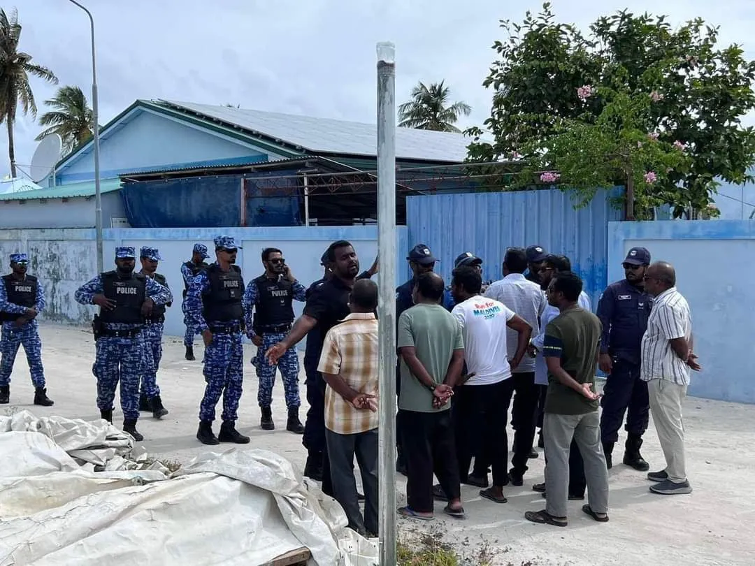 ރައީސް ޞާލިހާއި ދެކޮޅަށް މުޒާހަރާކުރުން ހުއްޓުވާތީ، ތުލުސްދޫ ކައުންސިލްގެ އިންޒާރެއް ފުލުހުންނަށް!