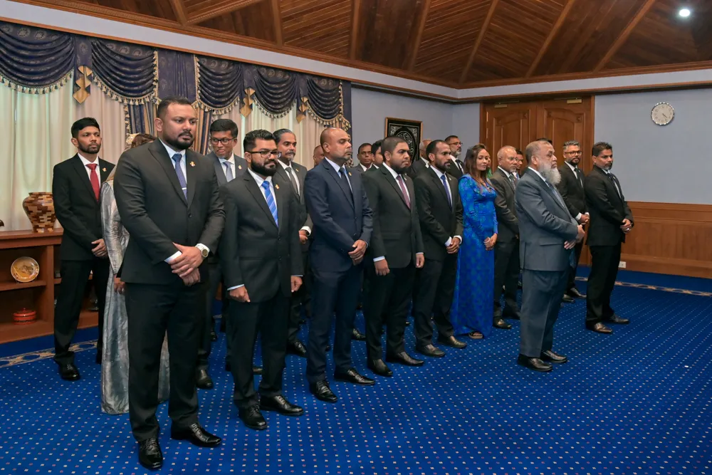 ސަރުކާރުގެ މިނިސްޓްރީތަކުގެ ސްޓޭޓް މިނިސްޓަރ ކަމުގެ މަގާމަށް 25 ބޭފުޅުން އައްޔަންކުރައްވައިފި!