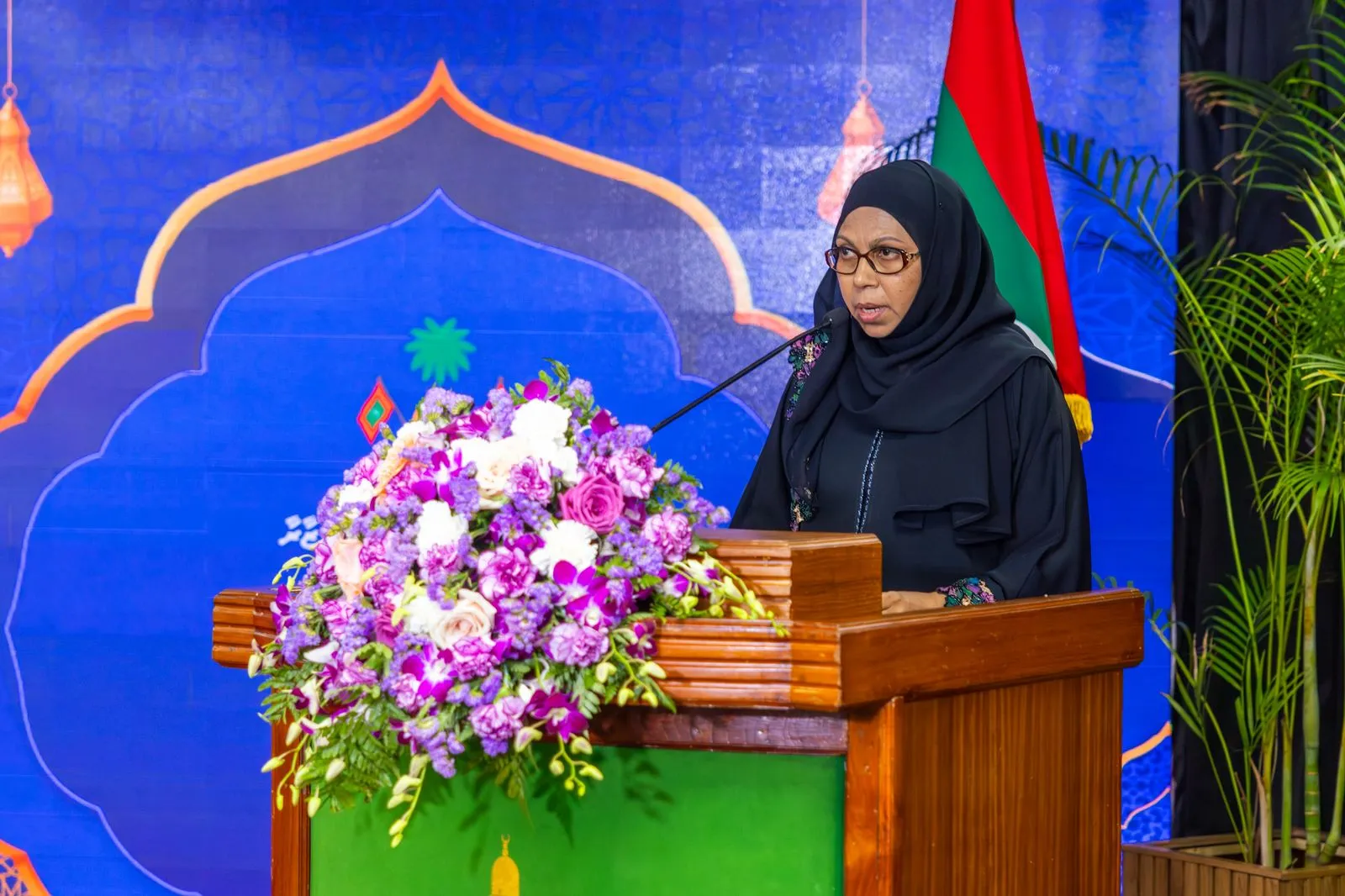 އިލްމުވެރިޔާ އުސްތާޛާ ހައްވާ ލަޠީފް މިރޭ ބަޔާން އިއްވަވަނީ