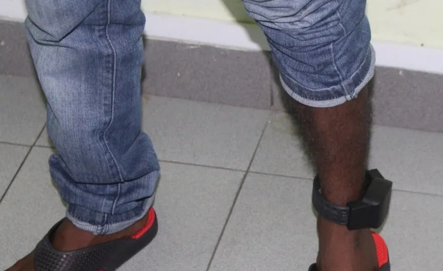 ވާނުވާ ބަންދުގައި ތިބި 10 މީހަކު ޓެގް އެޅުވުމަށްފަހު ދޫކޮށްލައިފި
