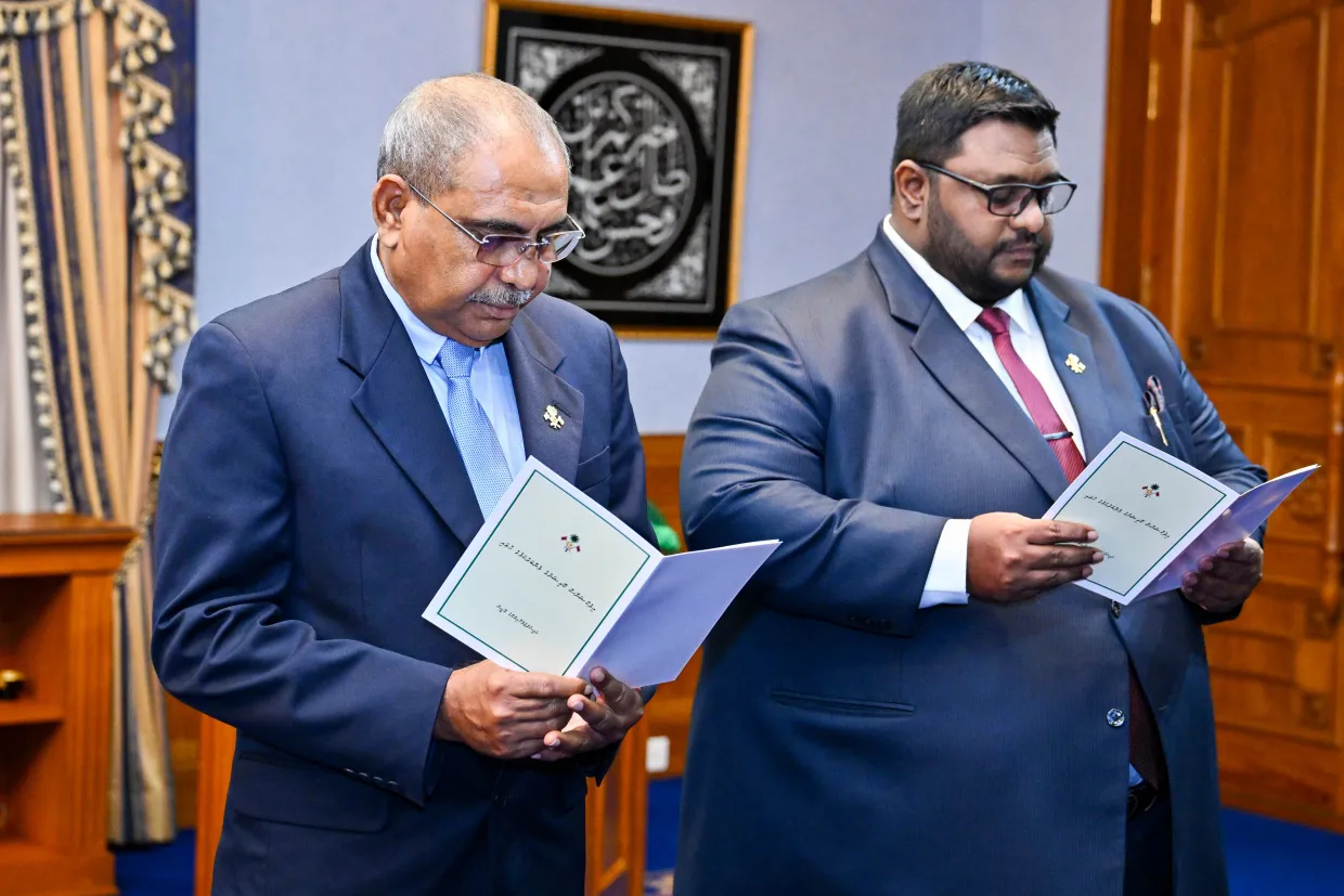 އީސީގެ ރައީސްކަމަށް ޒާހިދު، ނައިބަކަށް ޞަލާހު އައްޔަންކުރަން މަޖިލީހުން ރުހުން ދީފި