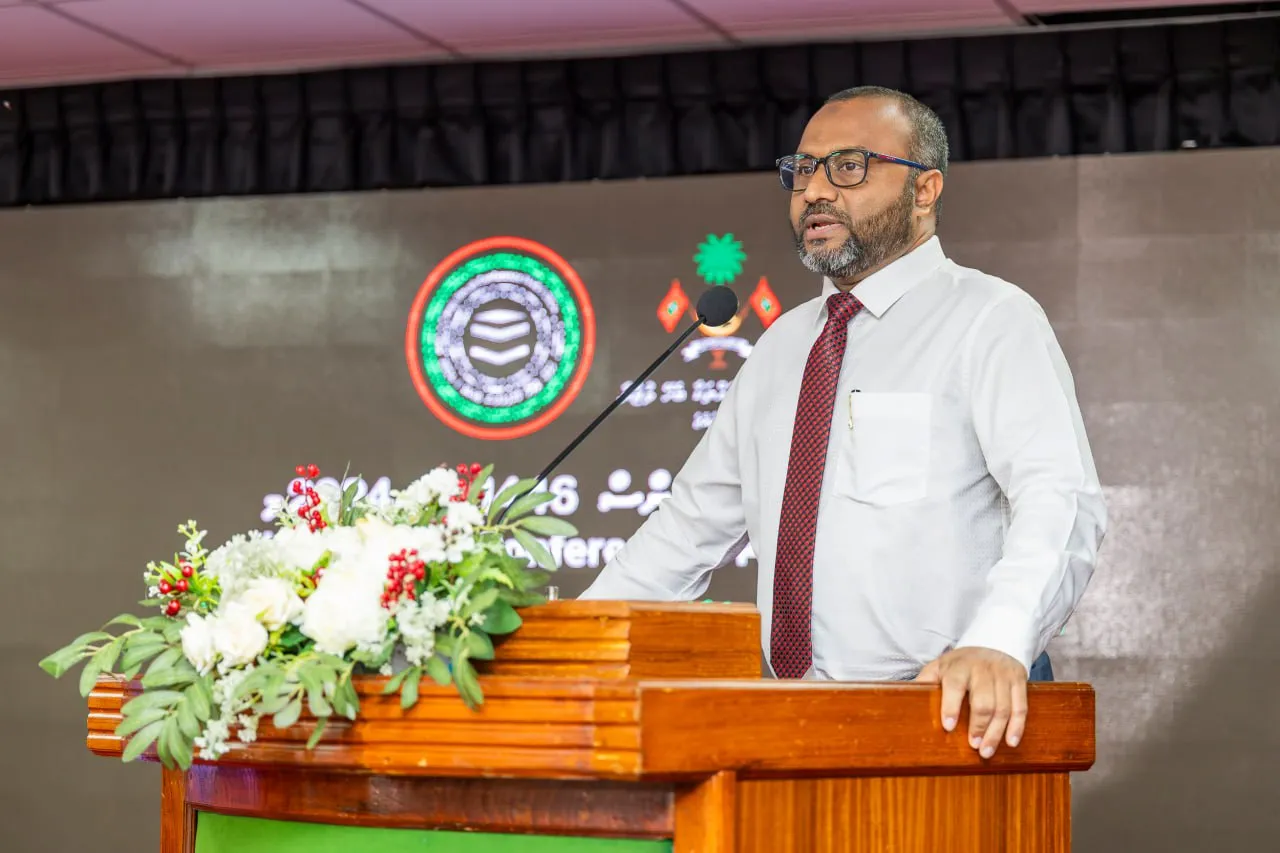 އިސްލާމިކް މިނިސްޓަރު ޑރ. މުޙައްމަދު ޝަހީމް އަލީ ސަޢީދު.