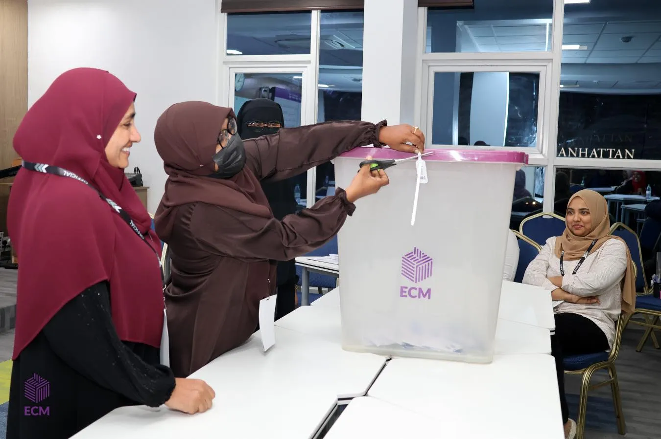 ޚިޔާލު ހޯދުމުގެ ވޯޓަށް ރީރެޖިސްޓްރީ ކުރެވޭނީ މާދަމާގެ ނިޔަލަށް