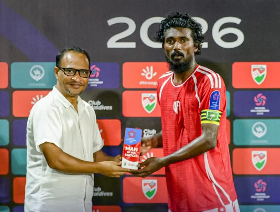 ތުޅާދޫ ބަލިކޮށް ދޮންފަނު ގުރޫޕް ބީގެ 1 ވަނައަށް