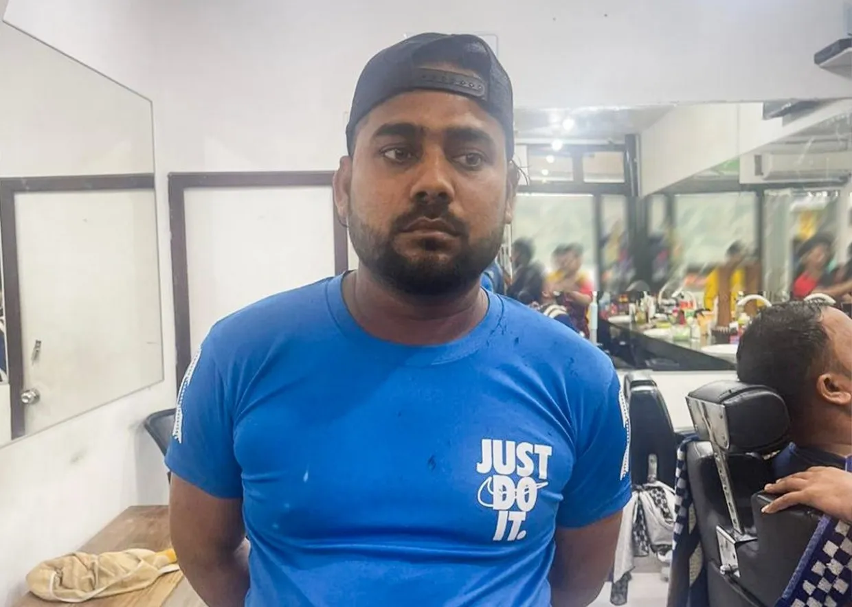 Arafat arrested for making food with cat meat