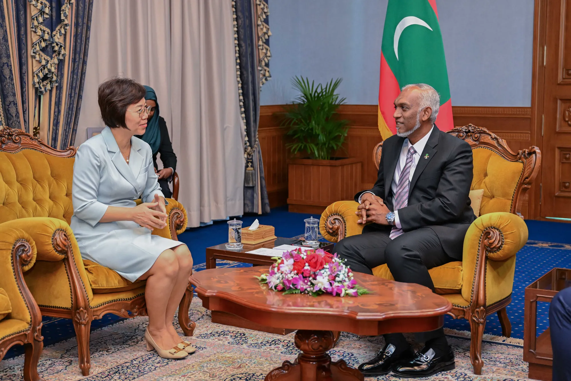 ކުރިއަށް އޮތްތަނުގައި، ރާއްޖެ-ޗައިނާ ގުޅުން ވަރުގަދަވެ ދެޤައުމުގެ ރައްޔިތުންނަށް އިތުރު މަންފާތައް ލިބިގެންދާނެ: ސަފީރު