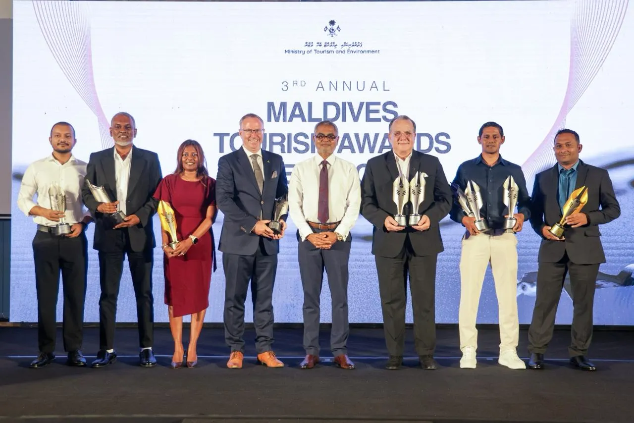 މޯލްޑިވްސް ޓުއަރިޒަމް އެވޯޑްސް: 8 ފެސިލިޓީއަކަށް 10 އެވޯޑް