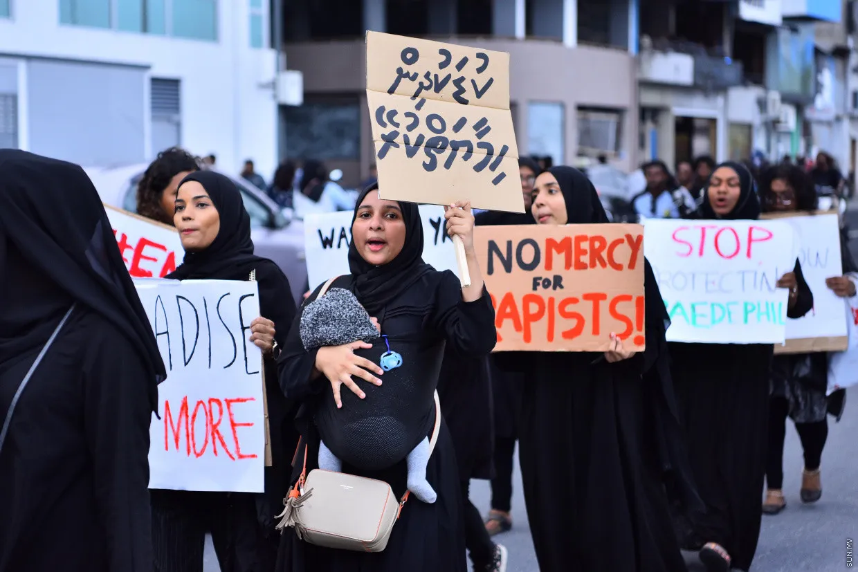 6 އަހަރުގެ ދަރިފުޅަށް ޖިންސީ ގޯނާކުރިކަން ސާބިތުވެގެން އިއްވި 15 އަހަރުގެ ހުކުމް ބާތިލްކޮށްފި