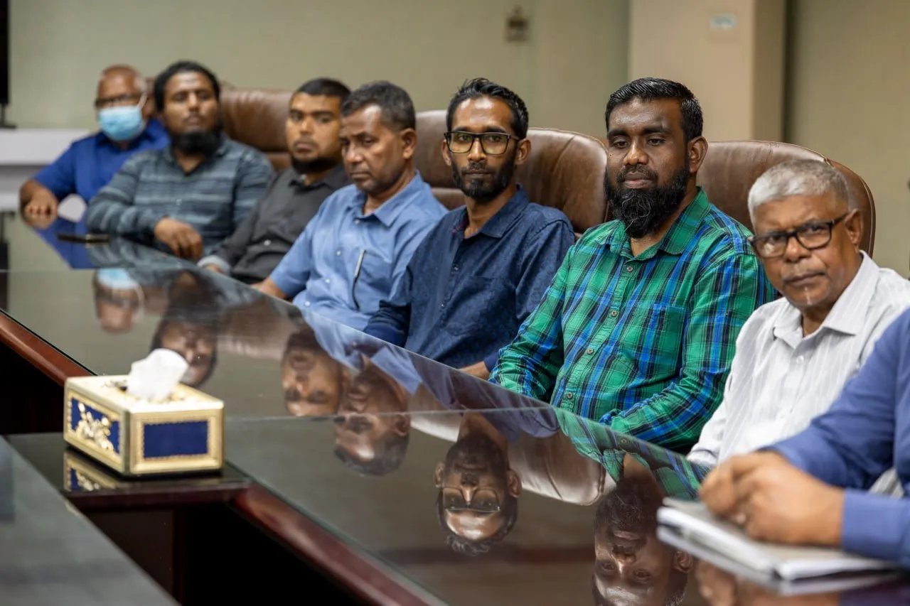 އިންޑޮނޭޝިއާއަށް ތަމްރީނަށް ފުރާ އިމާމުން-- ފޮޓޯ: މިނިސްޓްރީ