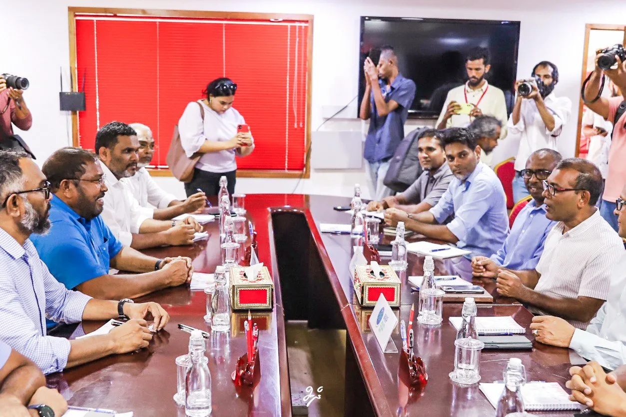 އެއް ކެންޑިޑޭޓެއް ނެރެން ޕީޕީއެމާ ވާހަކަދައްކަން ގާސިމް، ނާޒިމް އަދި ރައީސް ނަޝީދު އެއްބަސްވެއްޖެ!