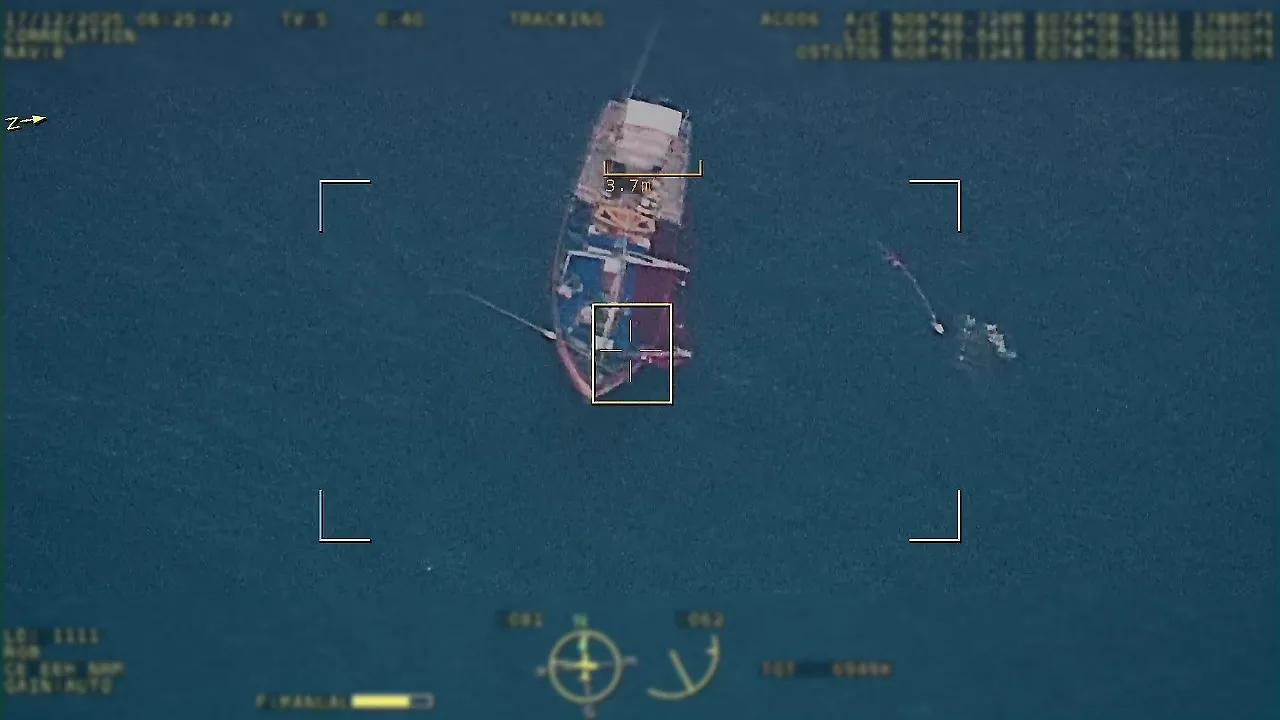 ރާއްޖޭގެ ސަރަހައްދަށް ވަދެ އުޅުނު ބޭރުގެ ބޯޓުތަކެއް އަތުލައިގެންފި