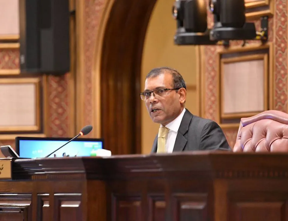 ފިޝަރީޒް މިނިސްޓަރު ގެންދަވަނީ މަޖިލީހުގެ މަސައްކަތަށް ހުރަސްއަޅުއްވަމުން: ރައީސް ނަޝީދު