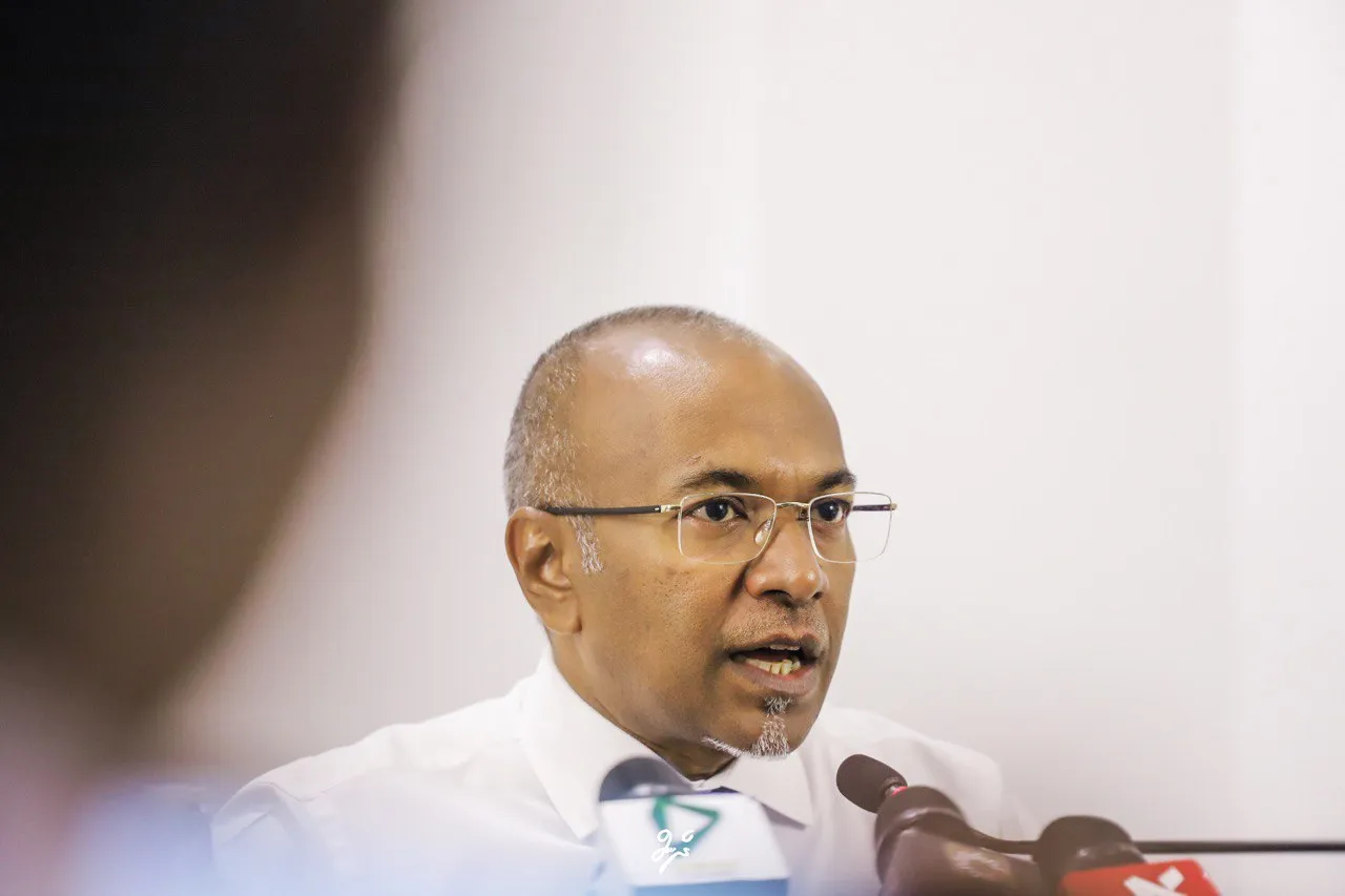 ރައީސް ޞާލިހު ބަލިކުރަން ކޮމަން ކެންޑިޑޭޓަކު ނެރެން ވެސް ތައްޔާރު: ދަ ޑިމޮކްރެޓްސް
