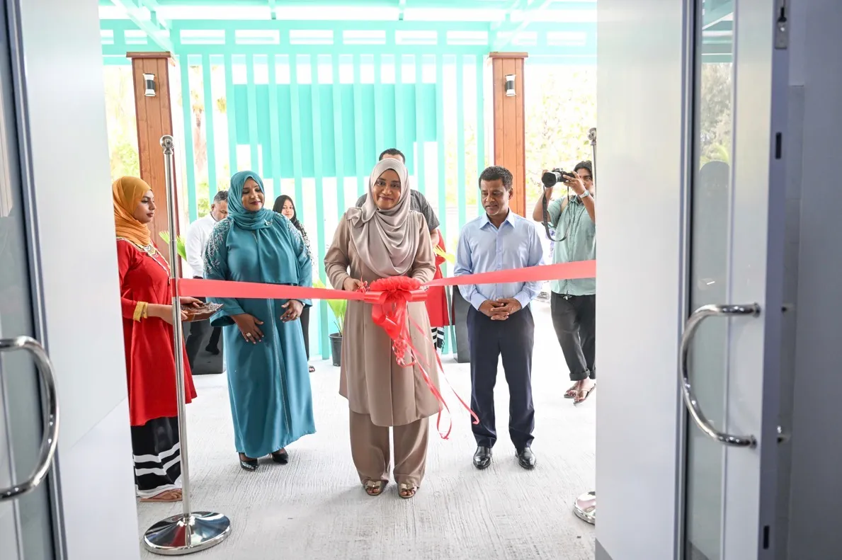 ކުޅުދުއްފުށީ ހޮސްޕިޓަލުގެ އައު ޑައިލިސިސް ސެންޓާބހުޅުވުން: ފޮޓޯ/ ރައީސް އޮފީސް