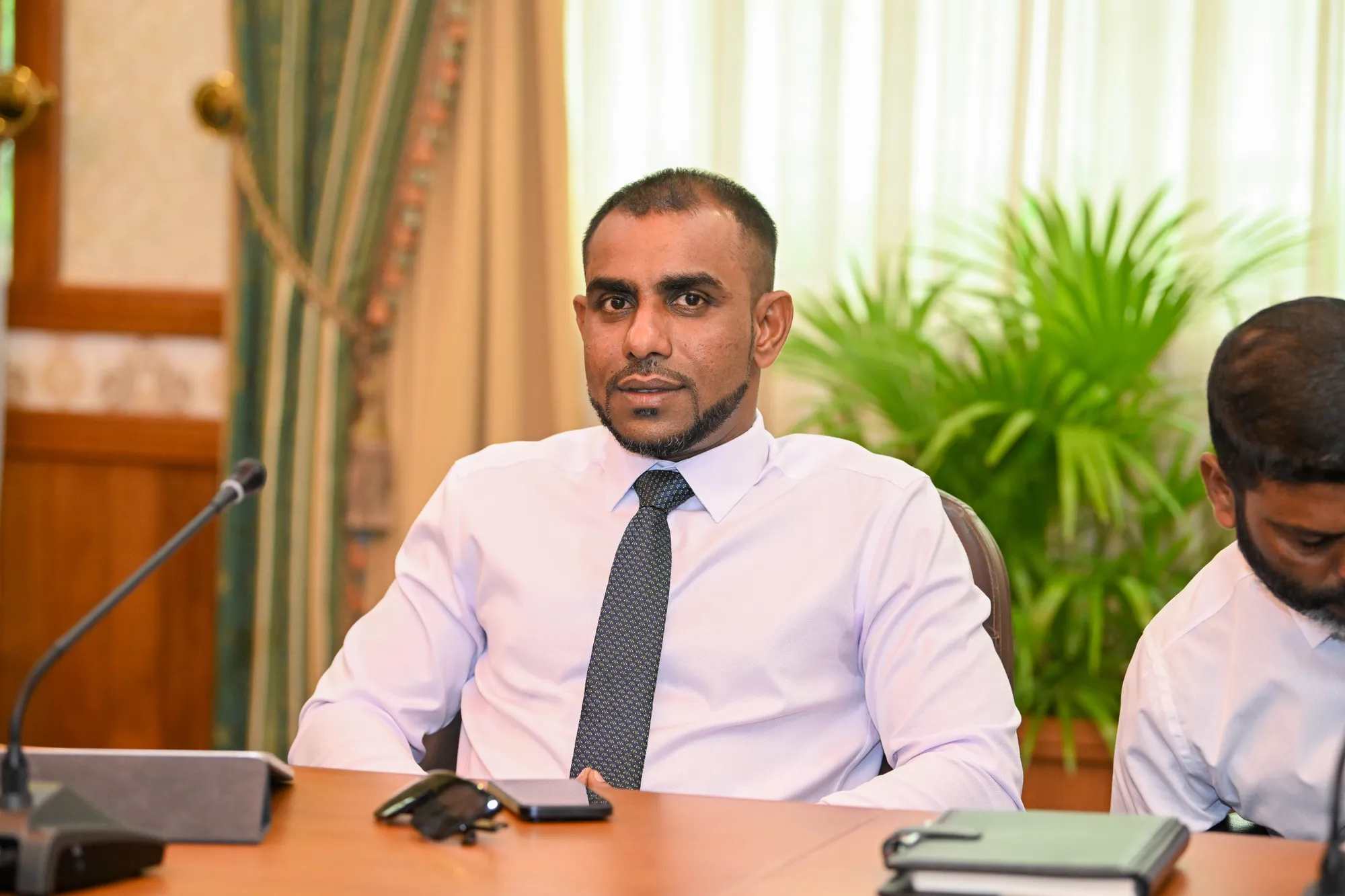 ފަތުރުވެރިކަމާއި ބެހޭ ވަޒީރު އިބްރާހިމް ފައިސަލް -- ފޮޓޯ: ރައީސް އޮފީސް