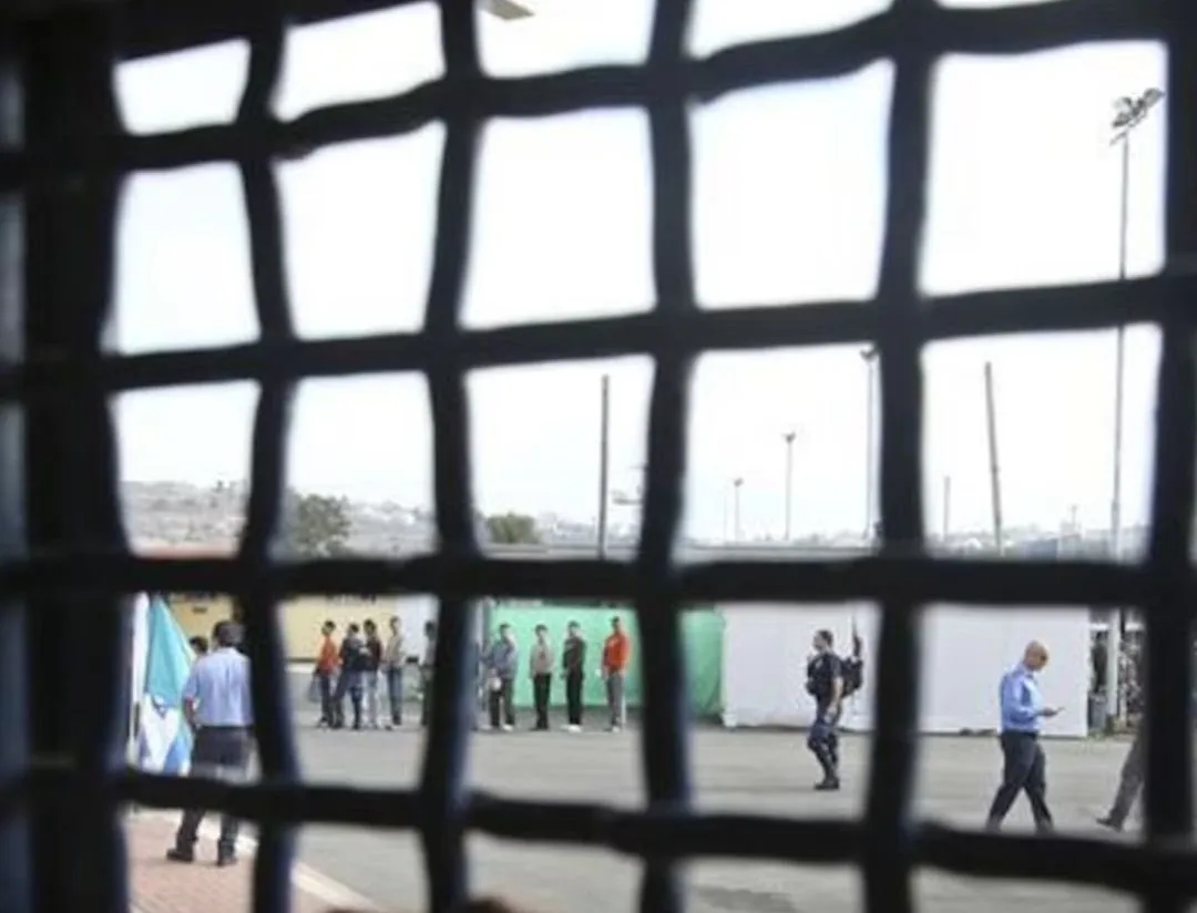 ފަލަސްތީނުގެ އެތައް ހާސް އަސީރުން މަރާލަން އިޒްރޭލުން ތައްޔާރުވަނީ