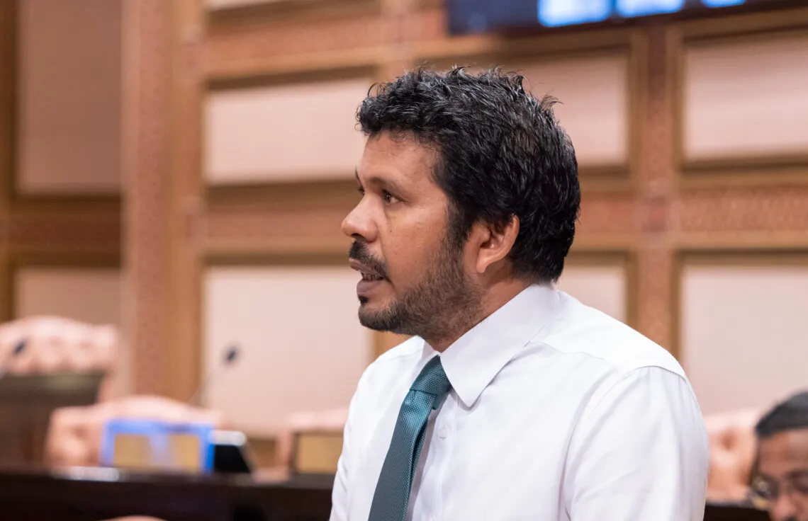 ވޯޓު ހޯދަން އެމްޑީޕީން މިހާރު ވިއްކަނީ ސިޔާސަތެއް ނޫން، ފައިސާ: ވަހީދު