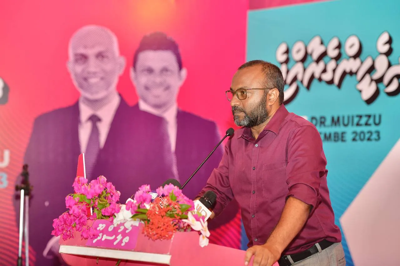 އެތައް ގޮންޖެހުންތަކަކާއި އެކު ޑރ މުޢިއްޒު ދިވެހިންގެ އިތުބާރު ހޯއްދަވައިފި: ޝަހީމް