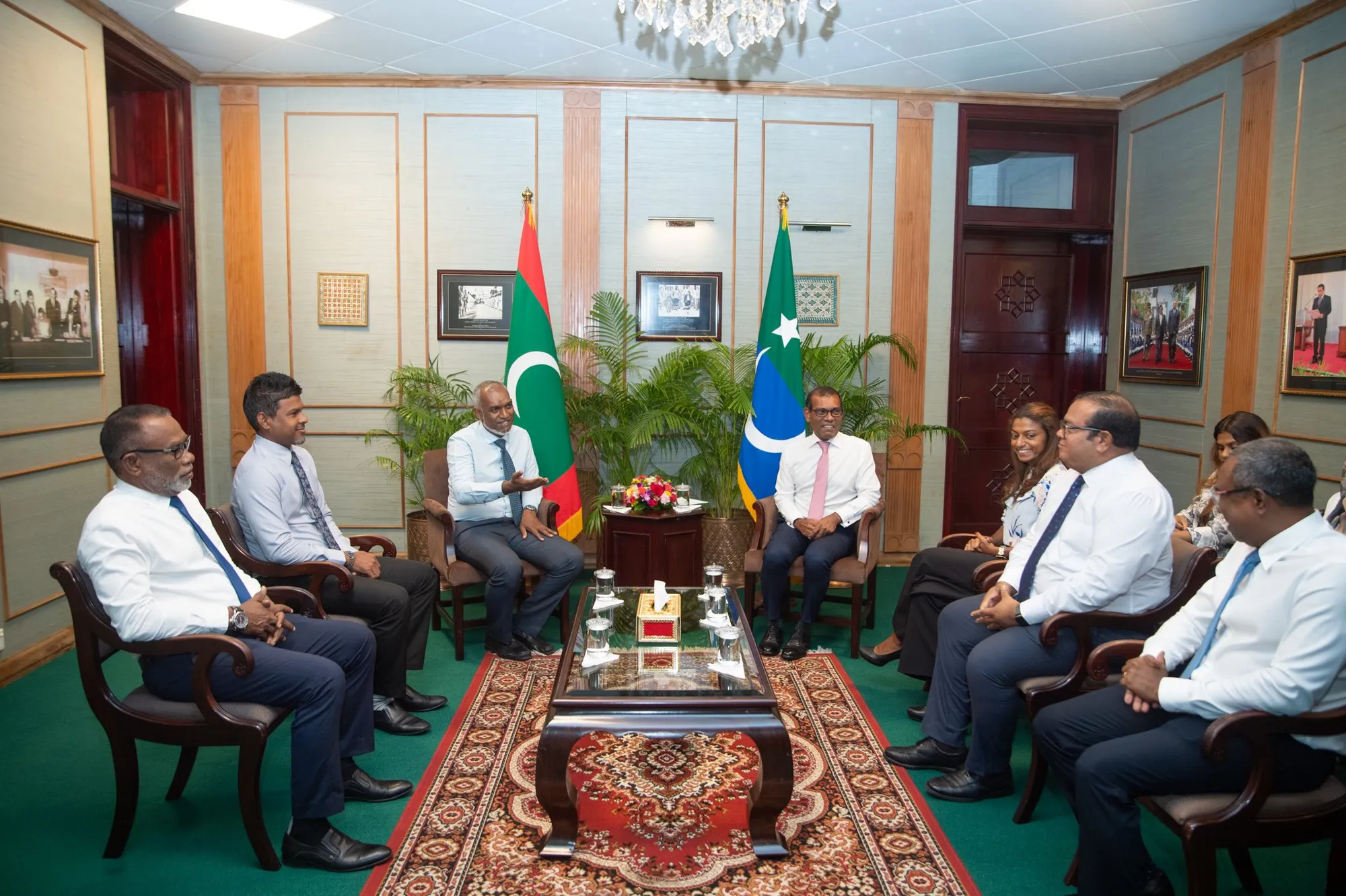 އިންތިޚާބީ ރައީސް މުޢިއްޒު މަޖިލީހުގެ ރައީސް ނަޝީދާއި ބައްދަލުކުރައްވައިފި