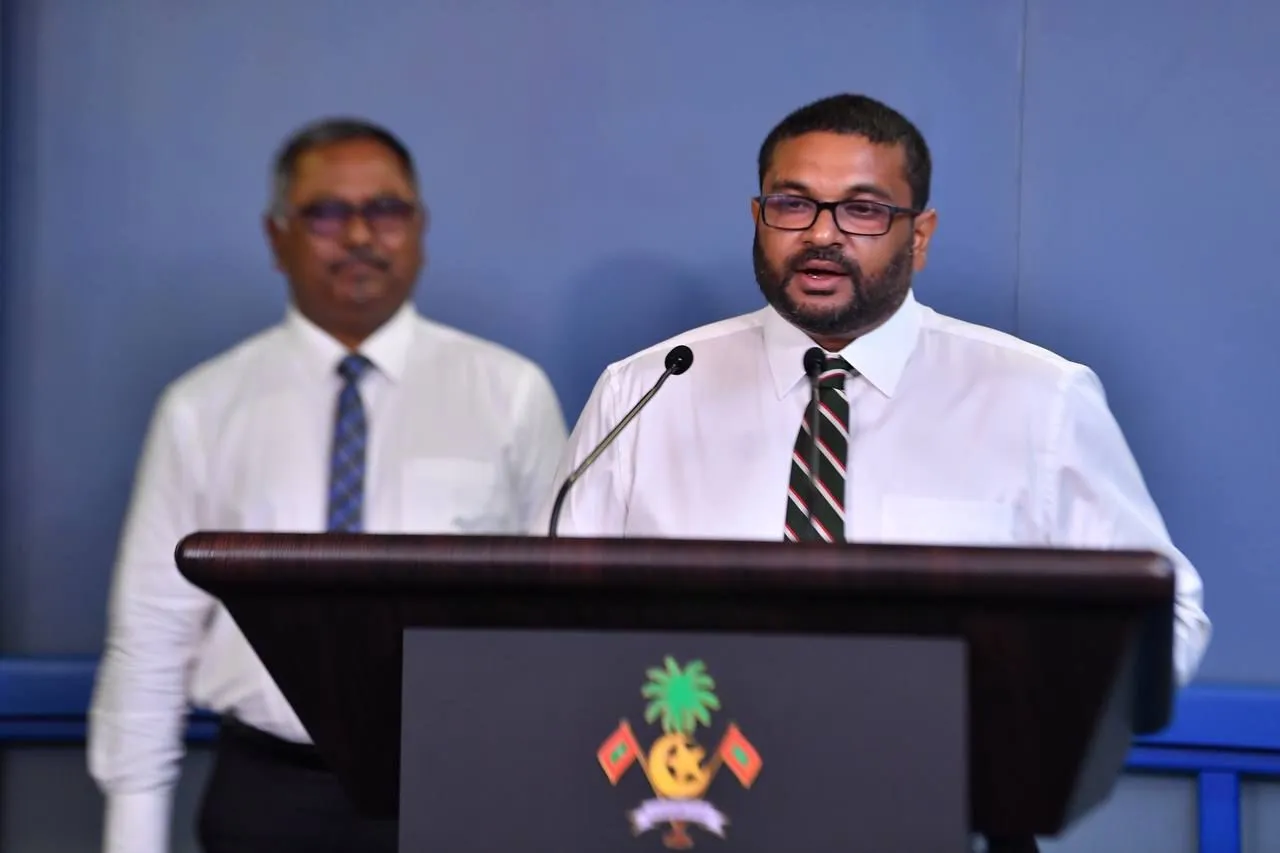 ކުރީ ސަރުކާރުގައި، ހުއްދަ ނެތި އިންޑިޔާގެ ހެލިކޮޕްޓަރ ދުއްވި: ޣައްސާން