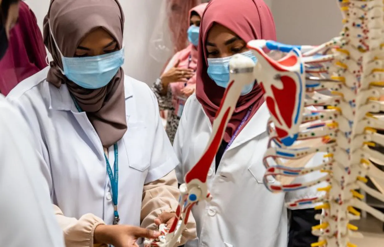 Students studying in Maldives School of Medicine (Photo/MNU)