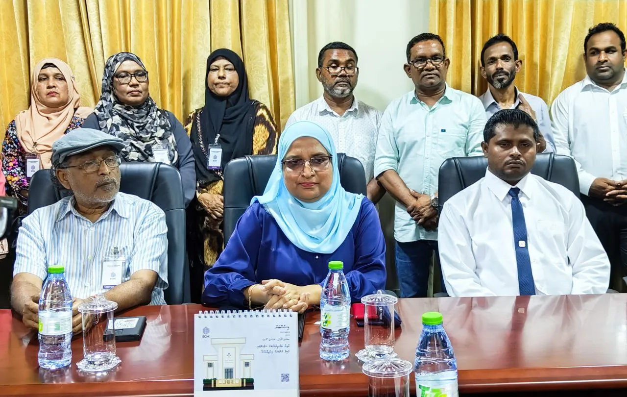 ޢާޒިމާ، މޭޔަރ ކަމަށް ވާދަކުރައްވަން ފޯމު ހުށަހަޅުއްވައިފި!