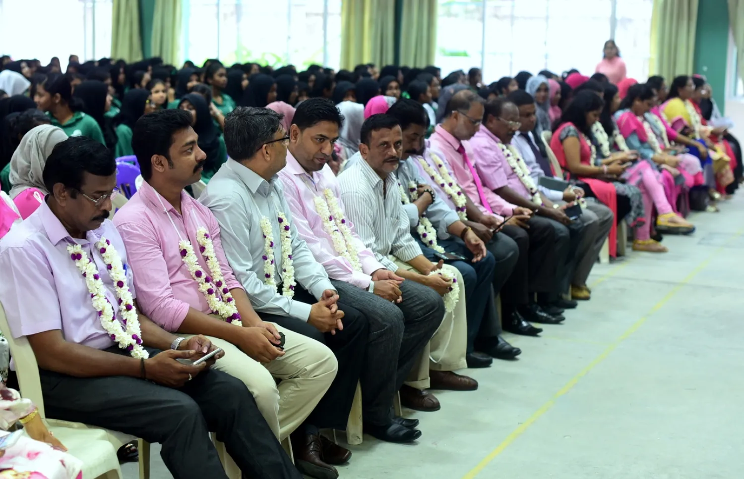 ބިދޭސީ ޓީޗަރުންތަކެއް - ފޮޓޯ: މިހާރު ނޫސް