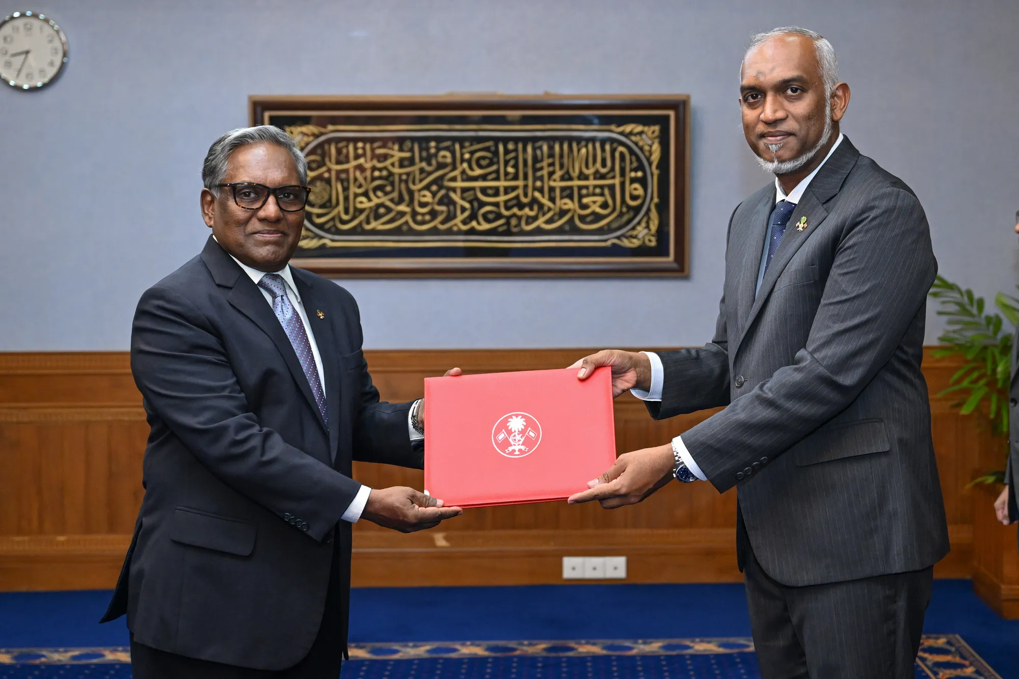 ރައީސް ވަހީދު އިސްތިއުފާ ދެއްވީ އަޅުގަނޑު ބުނެގެން: ރައީސް މުޢިއްޒު