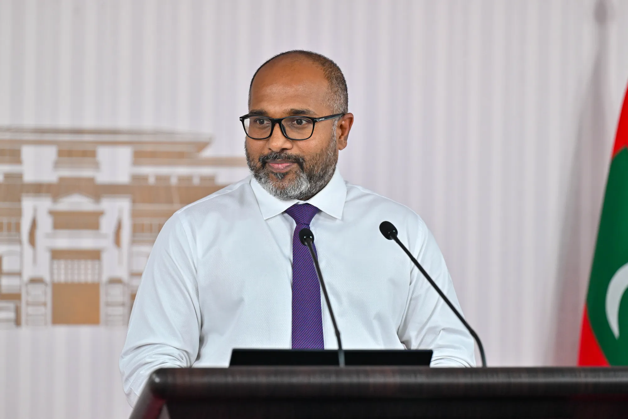 ޕެރޯލް ބޯޑުން ވަކިކުރި މެންބަރުންގެ ނަންތައް ހާމަކުރަން އިހްސާން ދެކޮޅު ހައްދަވައިފި