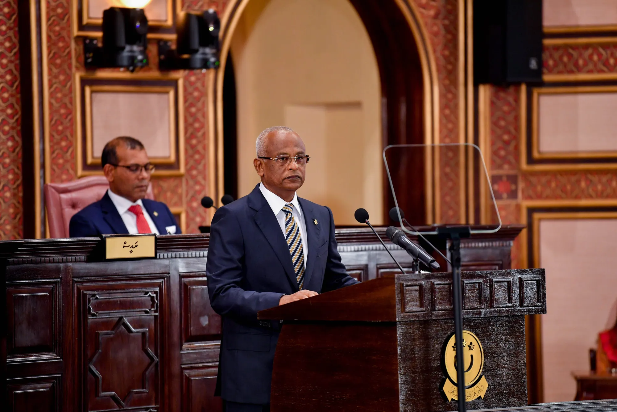ރައީސް ނަޝީދު މަޖިލިސް އެ ހިންގަވަނީ ބޭނުންފުޅު ގޮތަކަށް؛ ސިފައިން އެމަނިކުފާނު ނުހުއްޓުވާ: ރައީސް ޞާލިހު