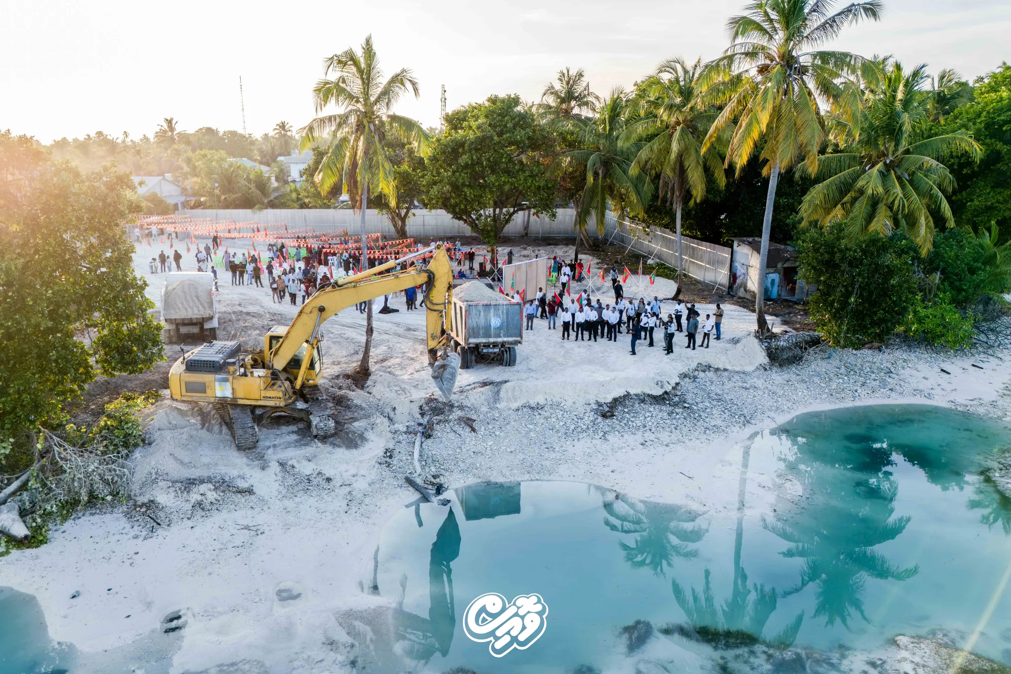 ފިޔޯރީގައި ދަޅުގައި މަސް ބަންދުކުރާ ކާރުހާނާ އަަޅަން ބިން ހިއްކަންފަށައިފި