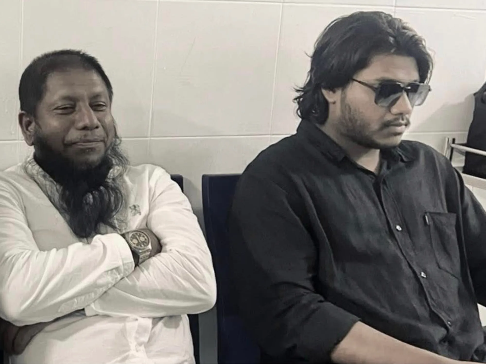 މަރުހޫމް ޝެއިހް ފަރީދު (ވ) ފަރީދުގެ ދަރިފުޅު އަބޯ