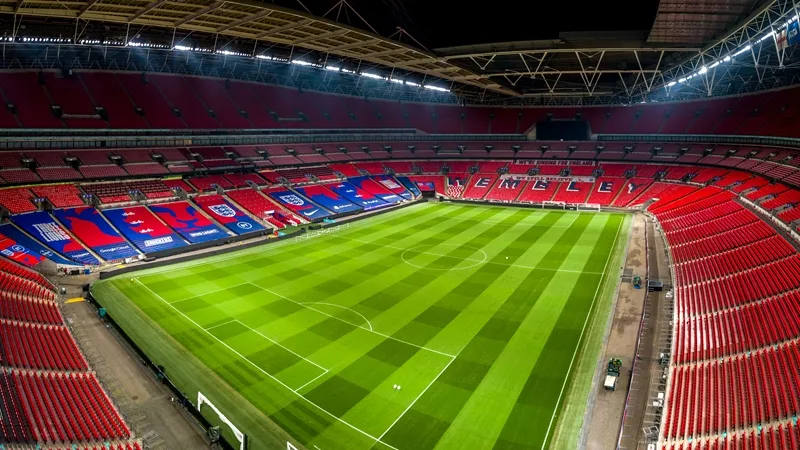 ޔޫރޯ 2028 އޮންނާނީ ކޮން ގައުމެއްގައި؟