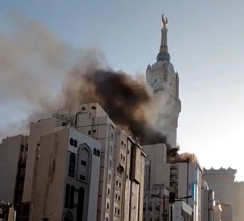 މައްކާގައި ދިވެހިން ތިބޭ ހޮޓާތައް ކައިރީގައި އަލިފާނުގެ ހާދިސާއެއް ހިނގައިފި