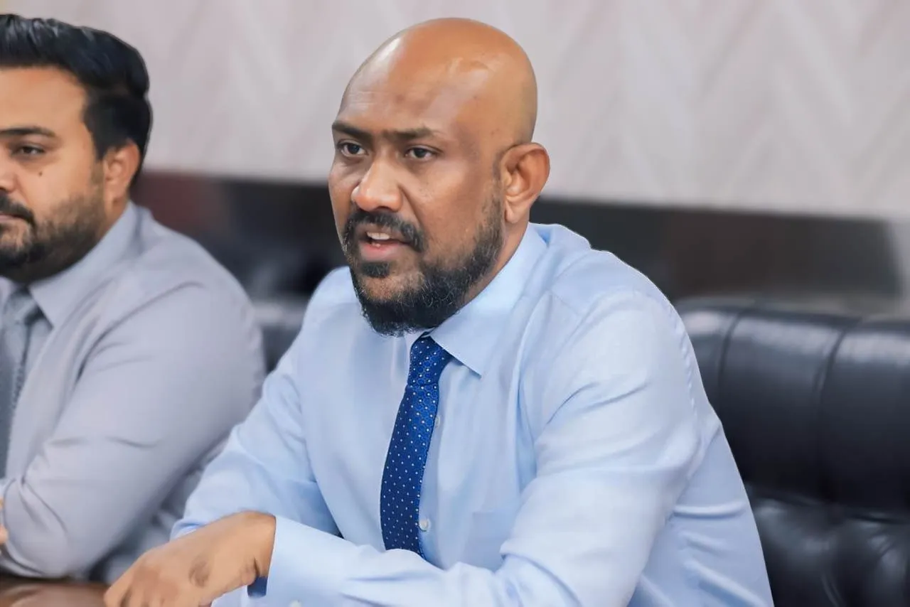 އޭސީސީއަށް 17 އަހަރު: ދައުލަތަށް 1.6 ބިލިއަން ހޯދަން އެންގި