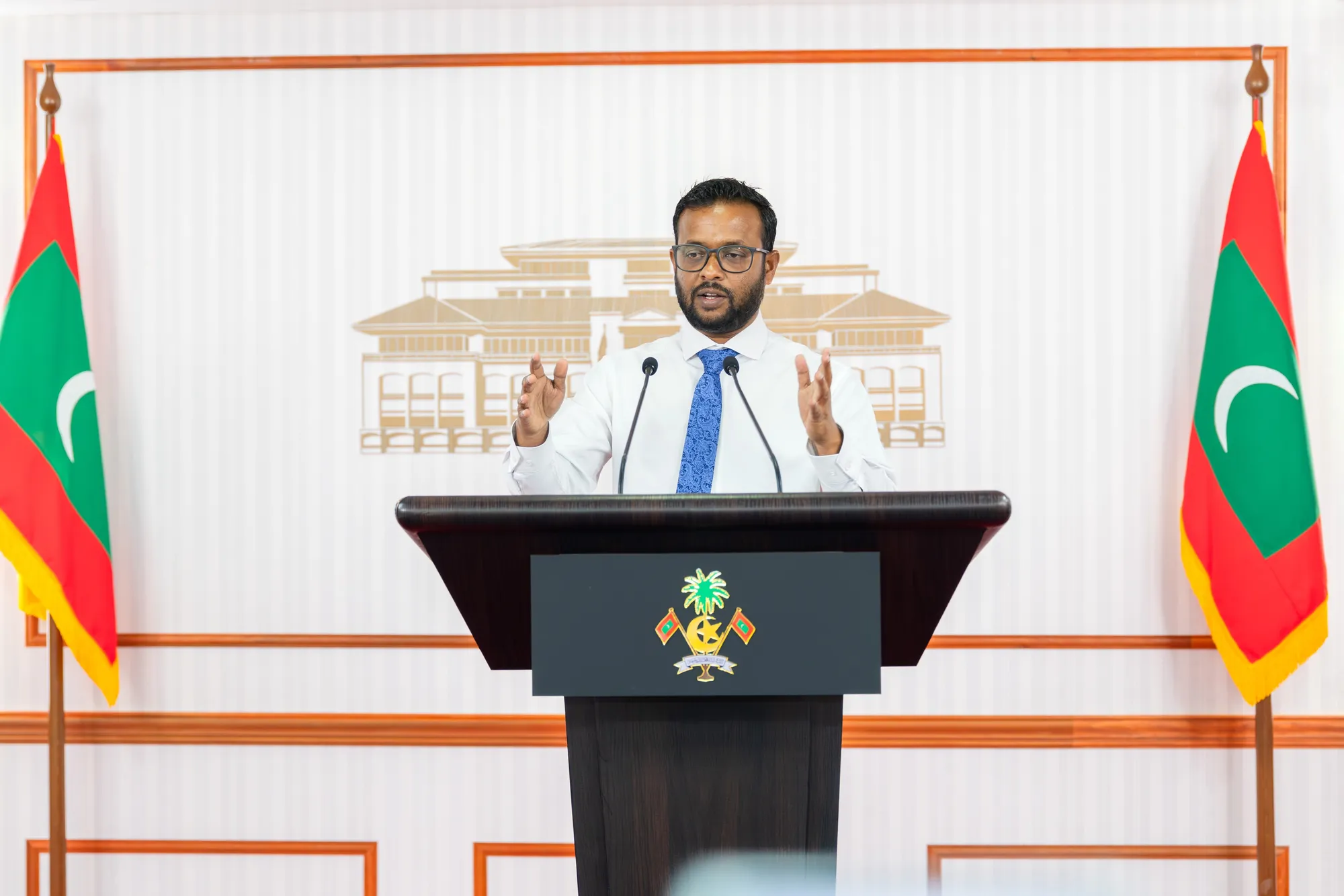 އިސްރާއީލްއާ ގުޅުންހުރި އެއްވެސް ފަރާތަކަށް ރަސްމާލެ އިން ޕްރޮޕަޓީ ނުގަނެވޭނެ!