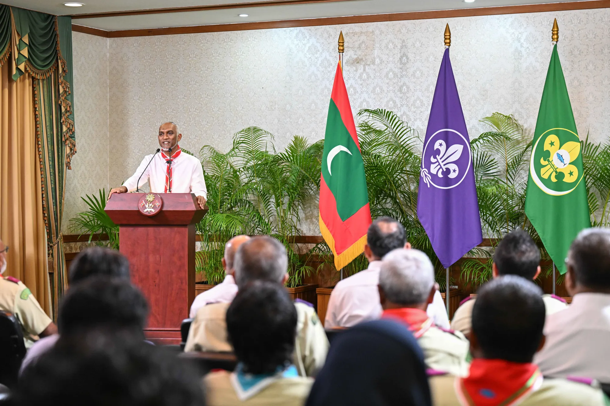 ރައީސް ޑރ.މުއިއްޒު މީގެ ކުރިން ސްކައުޓުންނާ މުހާތަބްކުރައްވަނީ... ފޮޓޯ ރައީސް އޮފީސް