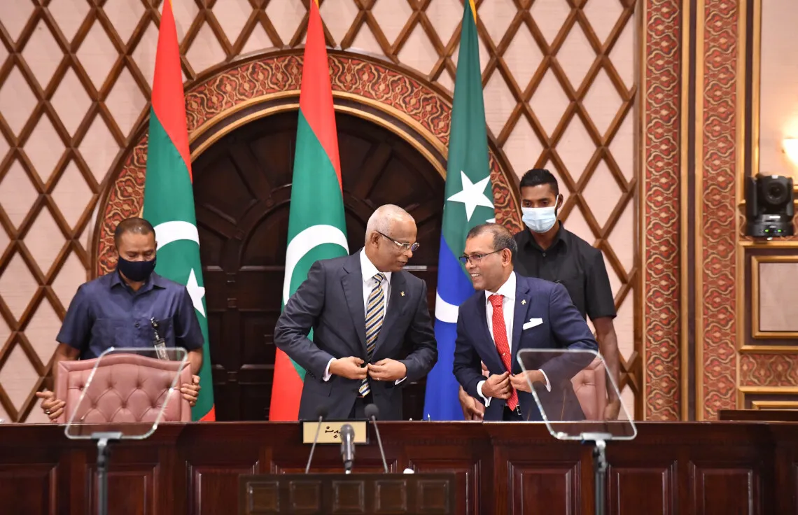 ރައީސް ނަޝީދު މަގާމުން ވަކިކުރަން ހުށަހަޅަން ރައީސް ޞާލިހާއި މަޝްވަރާކުރި: ސަރުކާރު
